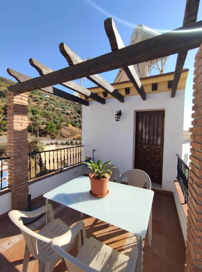 Casita Jade Villa Sayalonga Eksteriør billede